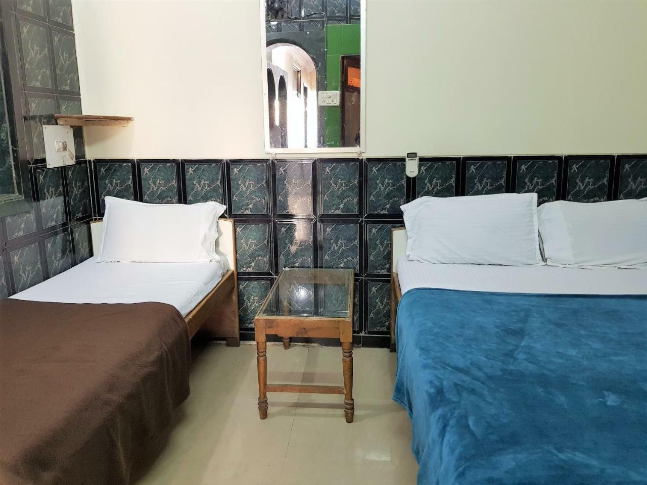 Hexa Metro Plaza Hotel Мумбай Екстериор снимка